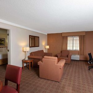 Deluxe Family Suite Non-Smoking